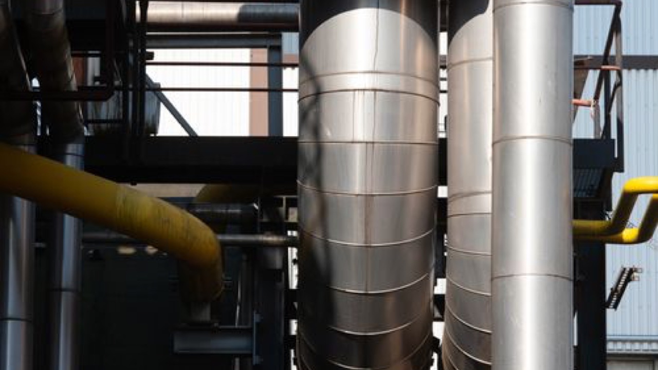 How Operating Temperature Changes Which ASTM A312 Grade You Should Be Using